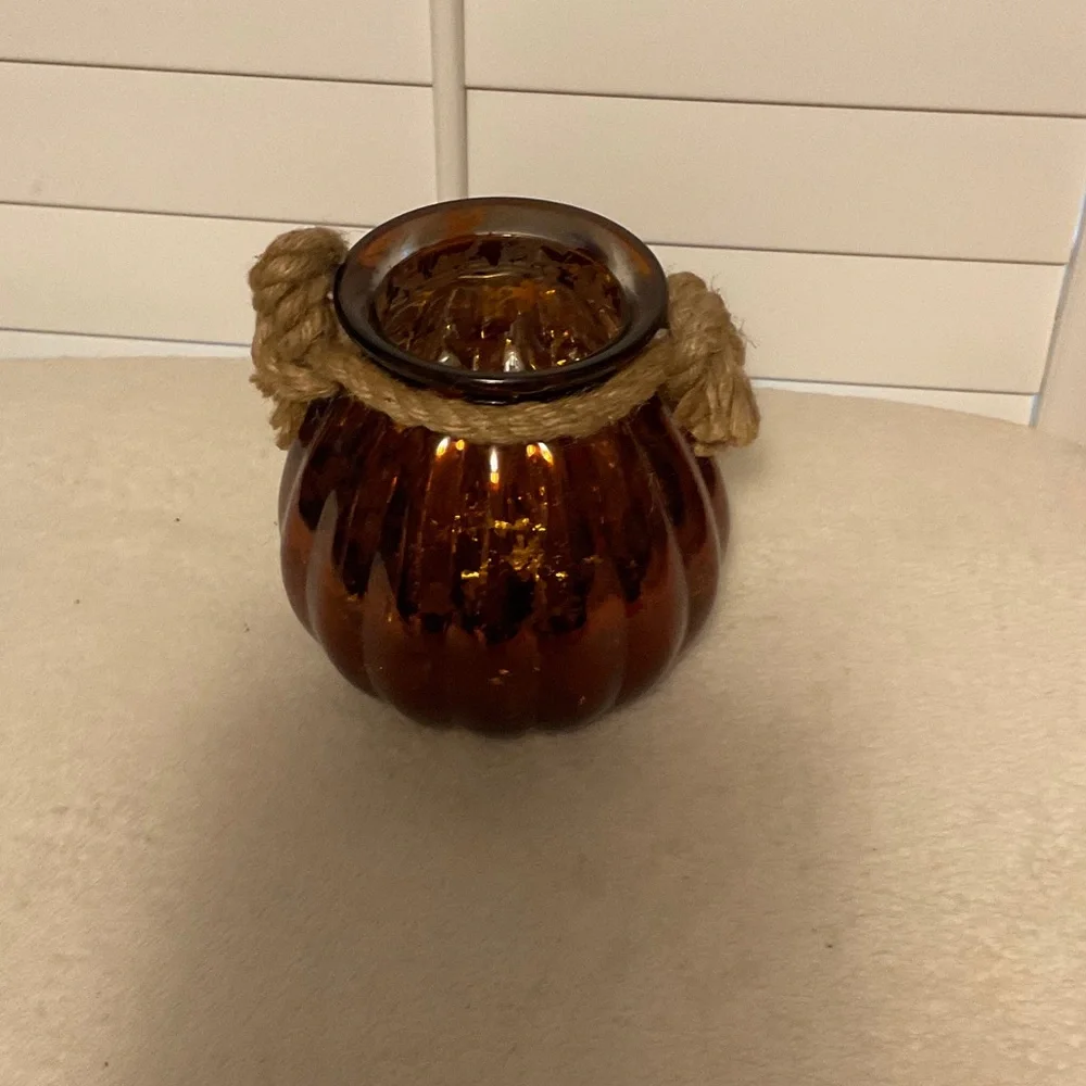 Rustic Amber Glass Lantern with Rope Handle